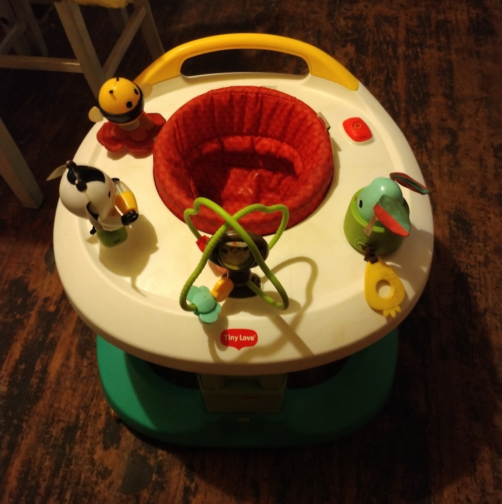 Baby/toddler walker